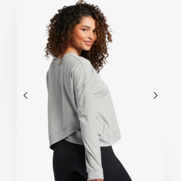 BNWT Roxy Crew Sweatshirt M - Picture 2 of 4